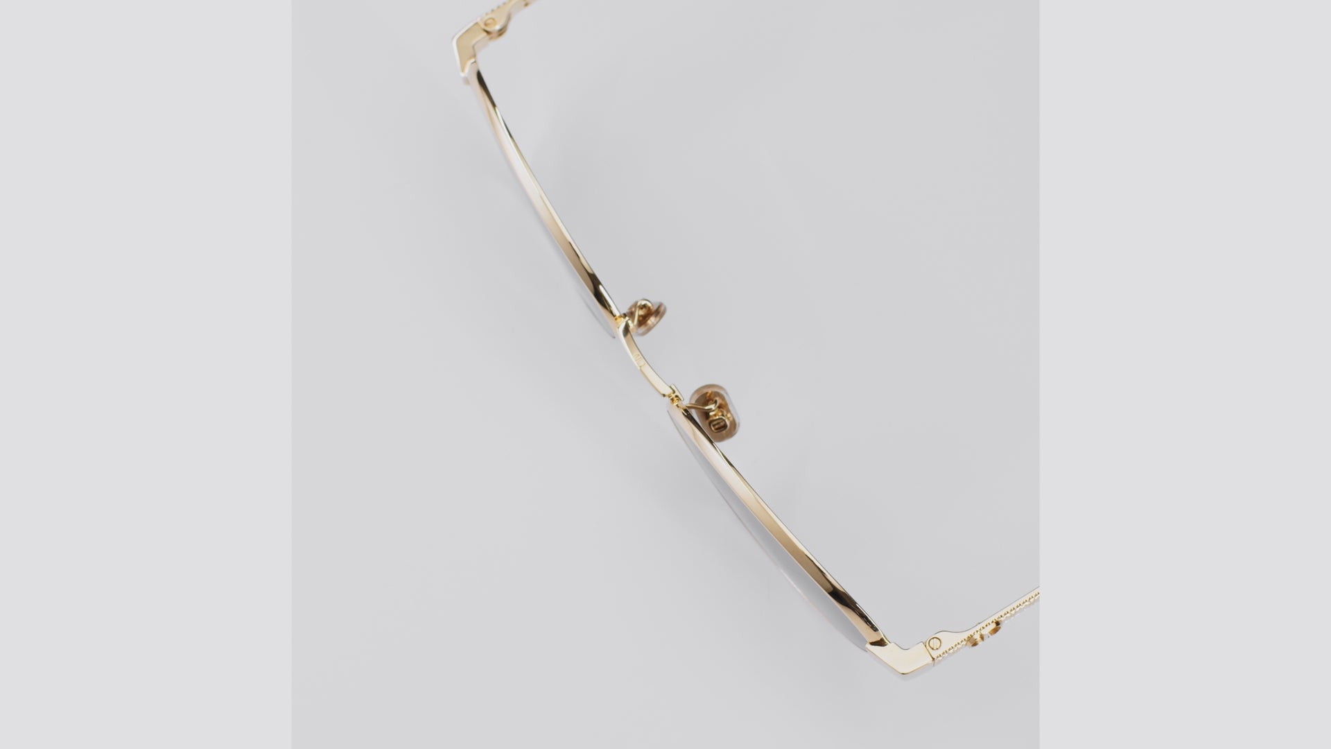 Dior-Inspired Round Gold Sunglasses – Minimal Metal Frame